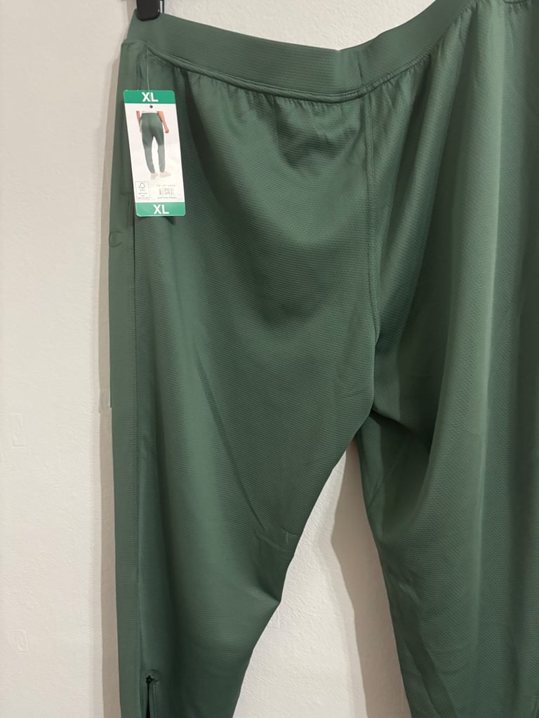 image for BRAND NEW CHAMPION TRACKSUIT BOTTOMS 