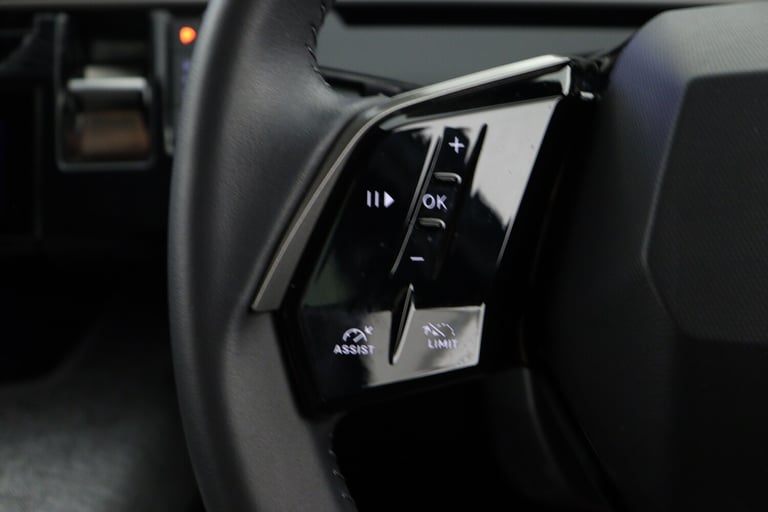 2025 Peugeot 3008 1.2 Hybrid 136 Allure 5dr e-DSC6 Estate Petrol Automatic