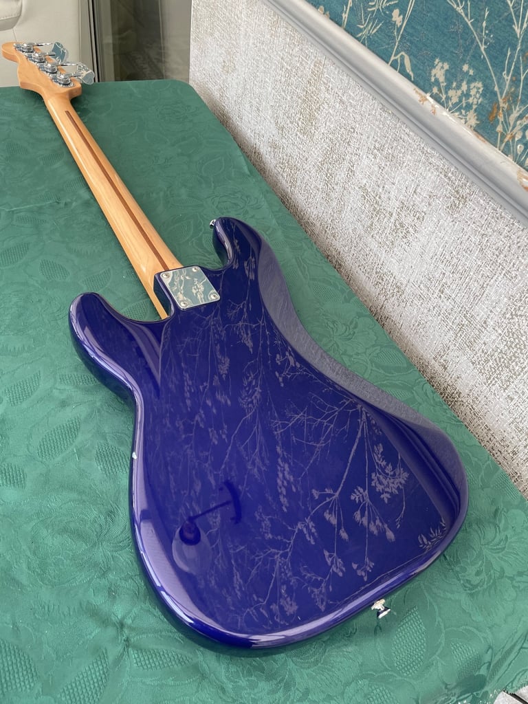 Fender mexican standard p bass precision rare colour