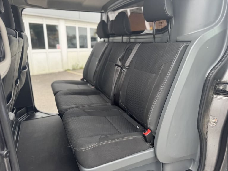 2019 Vauxhall Vivaro 1.6 CDTi 2900 BiTurbo ecoTEC Limited Edition Nav Crew Van Double Cab 5dr Di ...