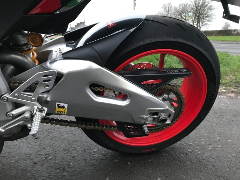APRILIA TUONO 1100 V4 FACTORY, 2016(16), 3 OWNERS, IMMACULATE CONDITION, £6795