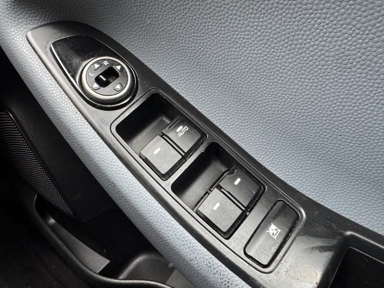 2015 Hyundai i20 1.2 Blue Drive SE Hatchback 5dr Petrol Manual Euro 6 (s/s) (84 ps) Hatchback Pet...