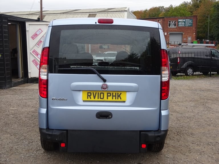 2010 (10) FIAT DOBLO DYNAMIC 1.4 8V PETROL *ONLY 24,000 MILES* (4 SEATS + W/CH)