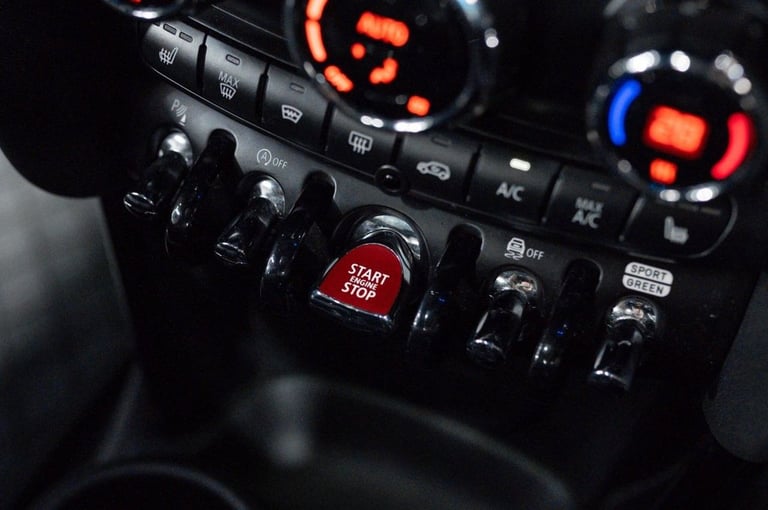 2019 MINI Hatch 2.0 John Cooper Works Hatchback 3dr Petrol Steptronic Euro 6 (s/s) (231 ps) Hatch...