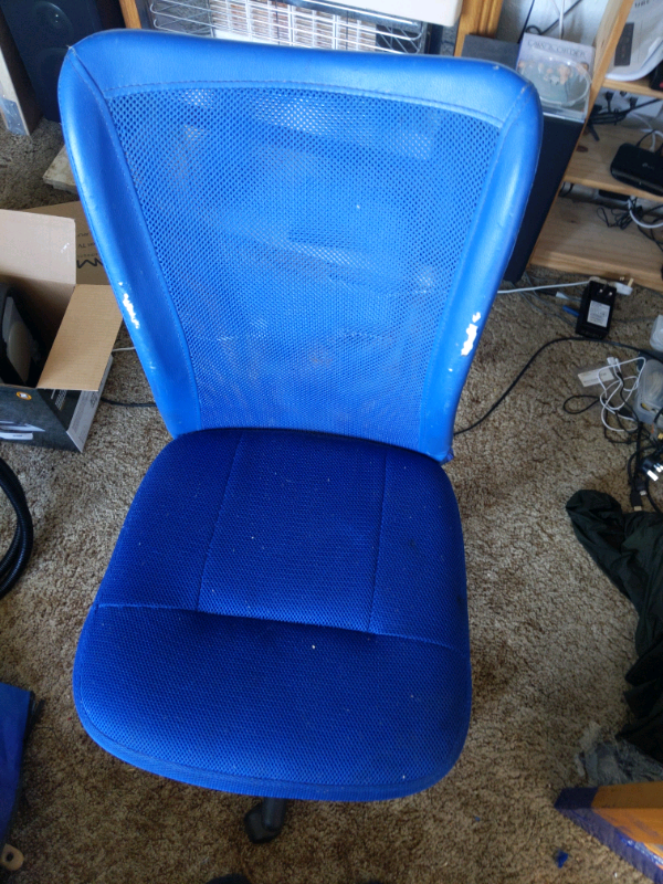 Office chair no arms £1