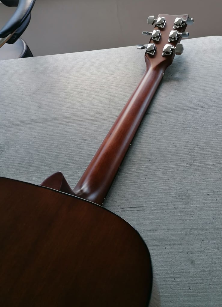 Yamaha F310 Acoustic Guitar