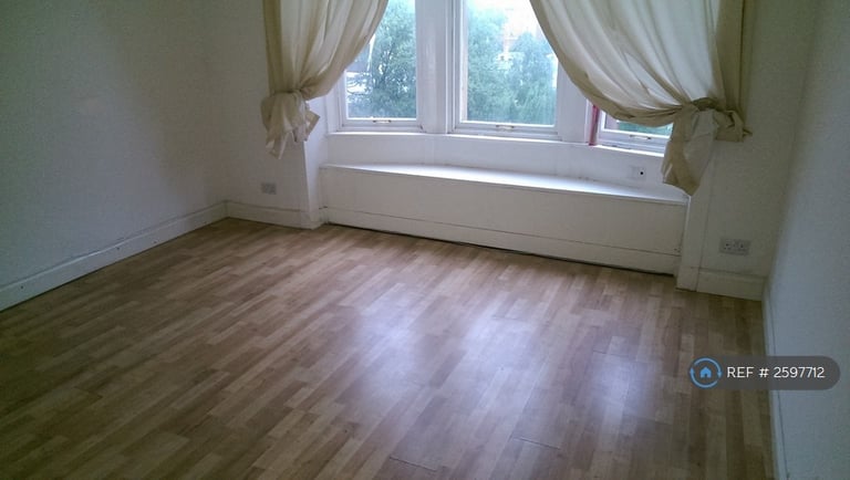 2 bedroom flat in Kemp Street, Hamilton, ML3 (2 bed) (#2597712)