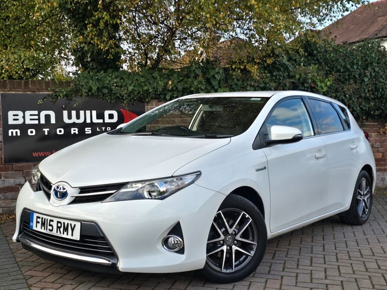 image for 2015 Toyota Auris 1.8 VVTi Hybrid Icon+ 5dr CVT Auto HATCHBACK Petrol/Electric Hybrid Automatic
