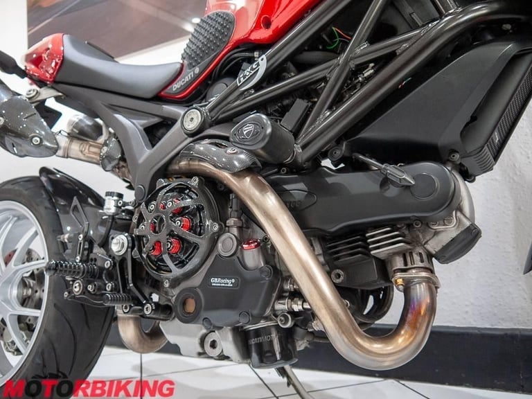 2009 (09) Ducati Monster 1100 - Rare Bordeaux red and loaded with extras!!
