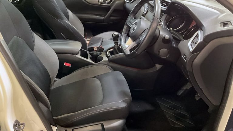 2019 Nissan Qashqai 1.3 DIG-T N-Connecta SUV 5dr Petrol Manual Euro 6 (s/s) (140 ps) F/S/H! HATCH...