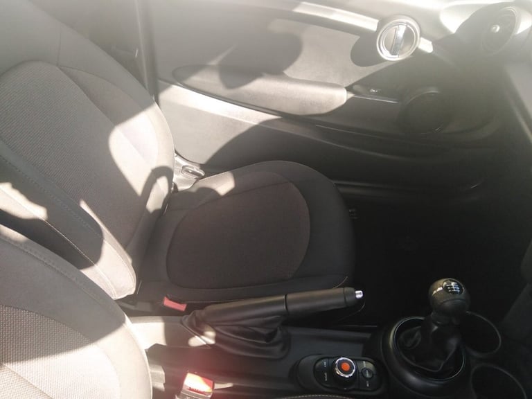 2018 MINI Hatch 1.5 Cooper Classic Hatchback 3dr Petrol Manual Euro 6 (s/s) (136 ps) Hatchback Pe...