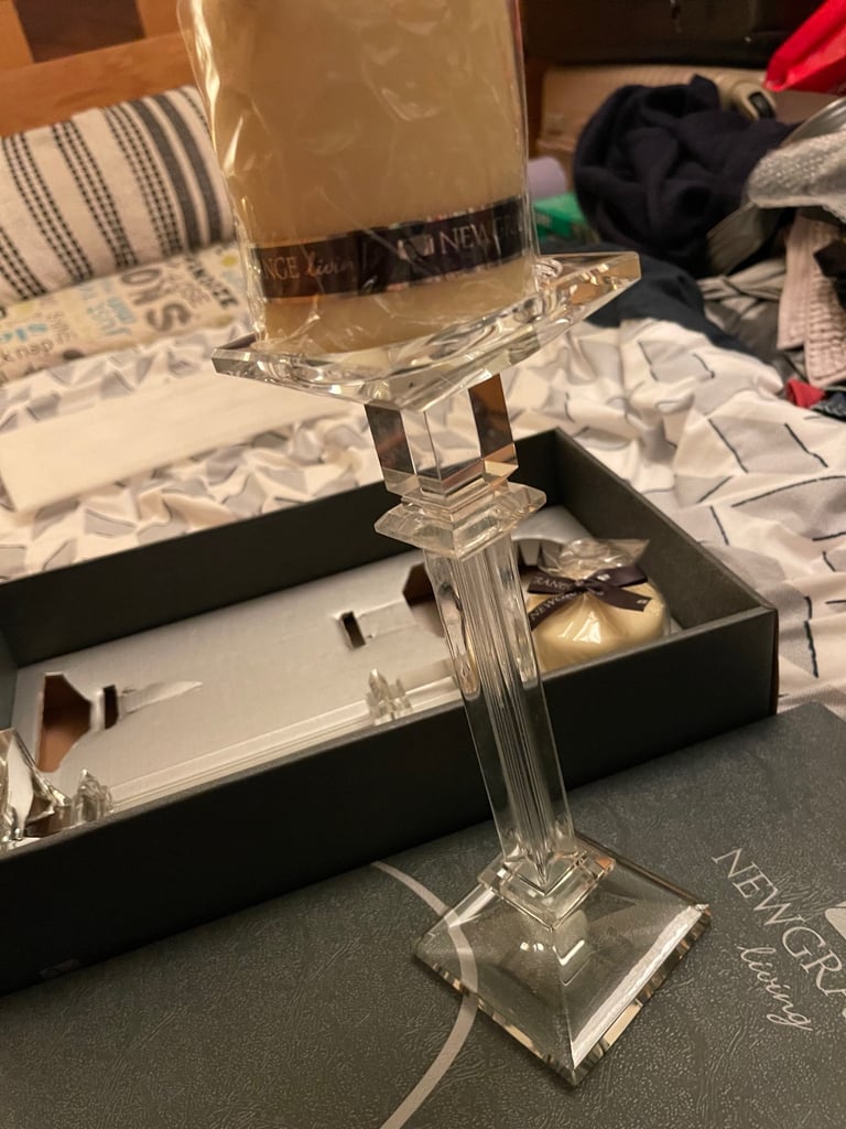 LIBERTY GLASS PILLAR CANDLE HOLDERS WITH CANDLES 