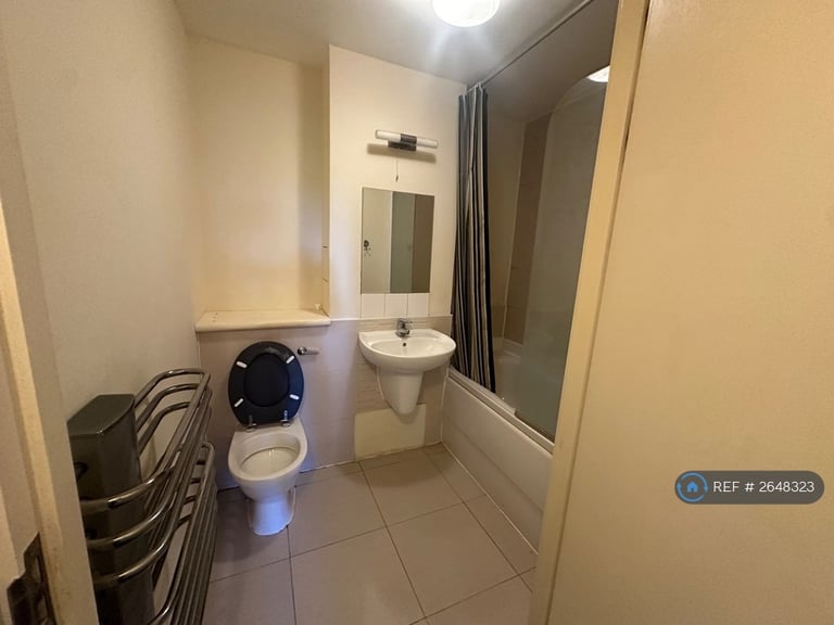 2 bedroom flat in Broadfields, Harrow, HA2 (2 bed) (#2648323)