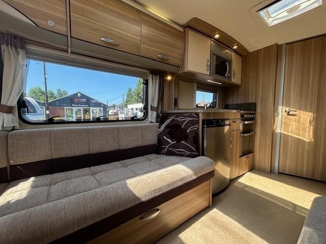 2012 STERLING DIAMOND ELITE COMPACT TOURING CARAVAN