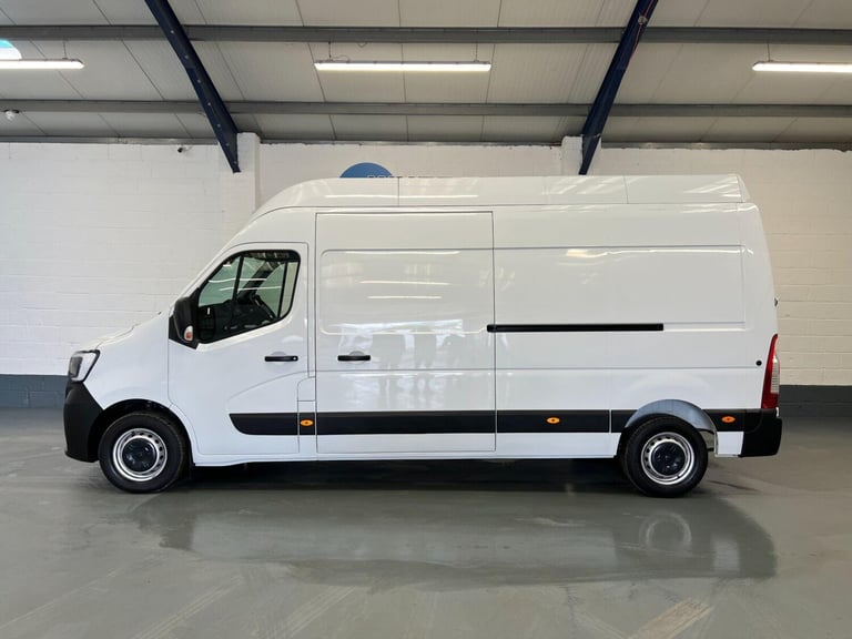 2022 Renault Master LH35dCi 135 Business High Roof Van PANEL VAN DIESEL Manual