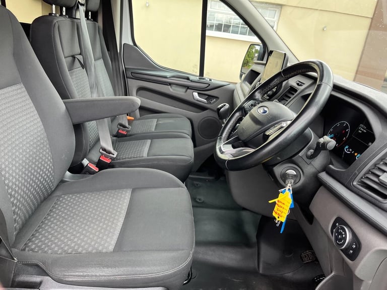 2021 Ford Transit Custom 2.0 340 EcoBlue Trend Kombi L2 H1 Euro 6 5dr PANEL VAN Diesel Manual