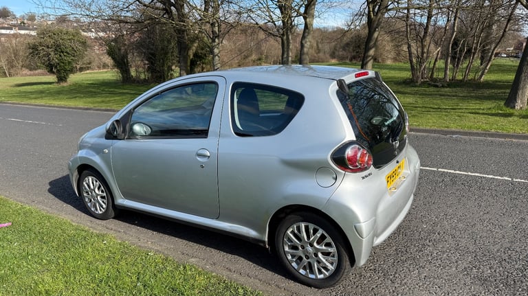 Toyota, AYGO, Hatchback, 2009, Manual, 998 (cc), 3 doors