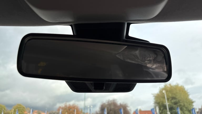 2025 Dacia Spring 27kWh Expression 65 48kW 5dr Auto Electric Hatchback Hatchback Electric Automatic