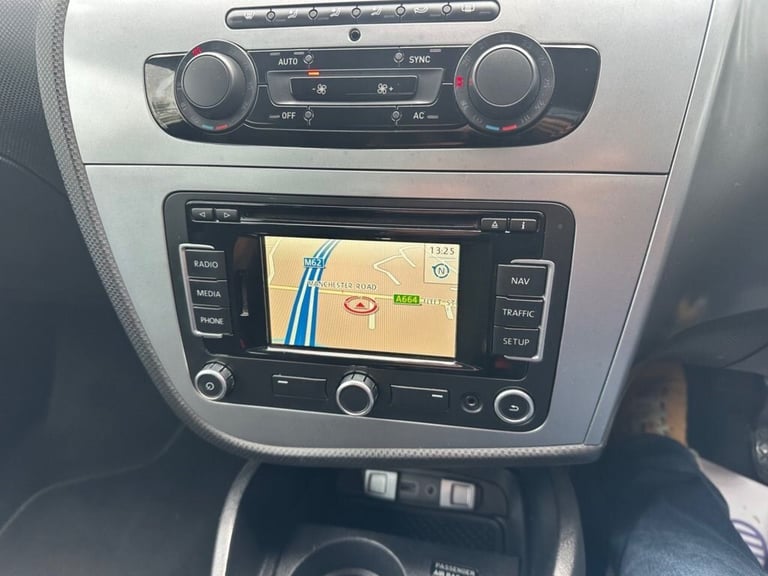 2012 SEAT Leon 1.2 TSI SE Copa Hatchback 5dr Petrol Manual Euro 5 (s/s) (105 ps) Hatchback Petrol...