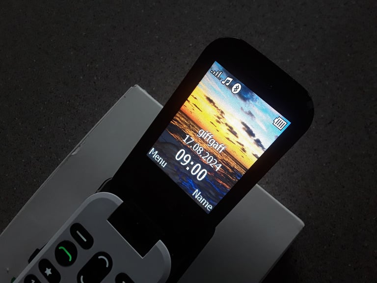 Doro 6060 mobile flip phone as dual screen display as caller I'd open to all networks 