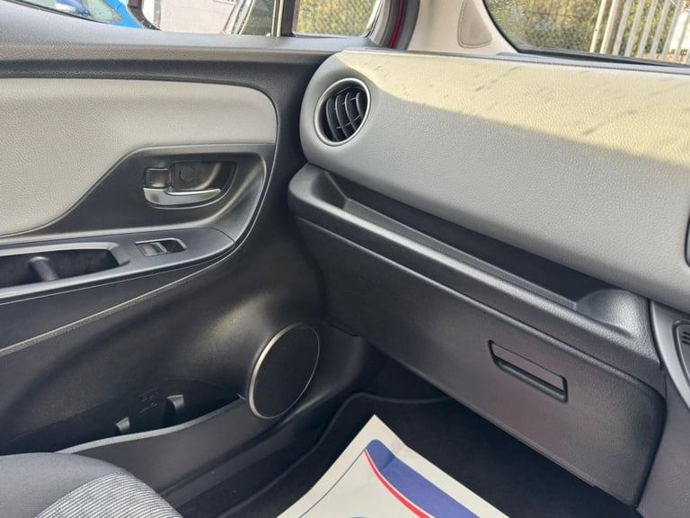 2015 65 TOYOTA YARIS 1.4 D-4D ICON HATCHBACK 5DR DIESEL MANUAL EURO 6 (90 PS) DI