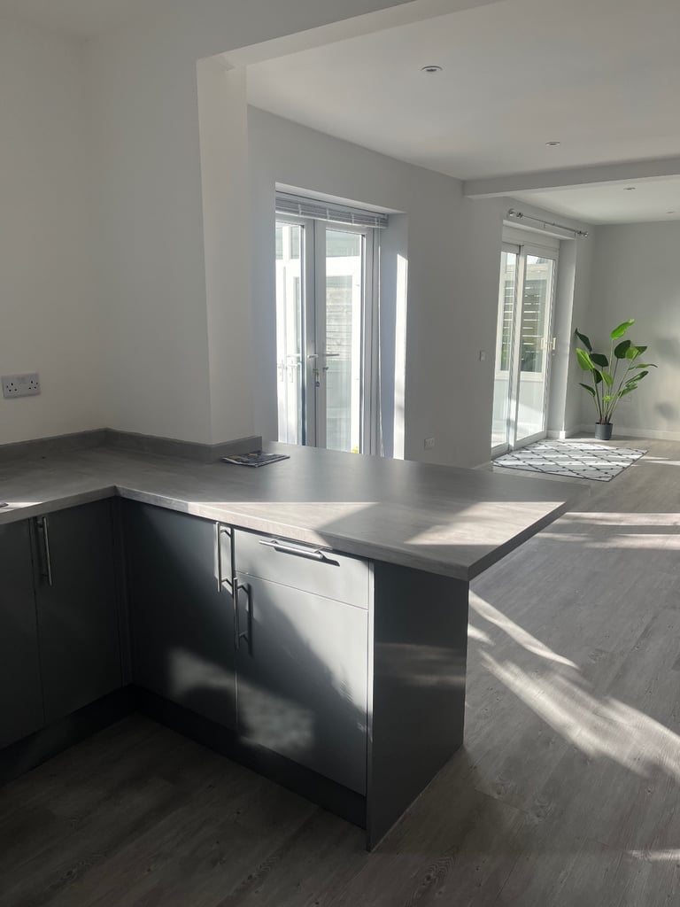 4 Bedroom chalet bungalow , Margery Road, Hove BN37GQ