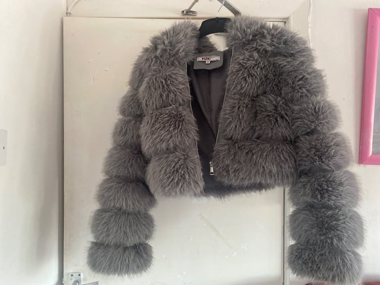 image for Medium  fur coat with hood