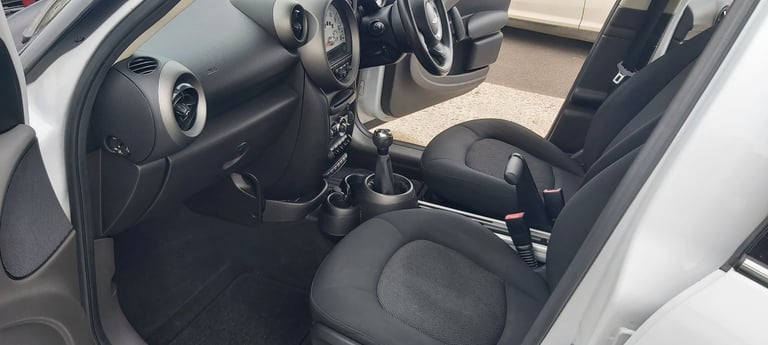 MINI COUNTRYMAN 1.6D ALL4 ONLY 48000 MILES