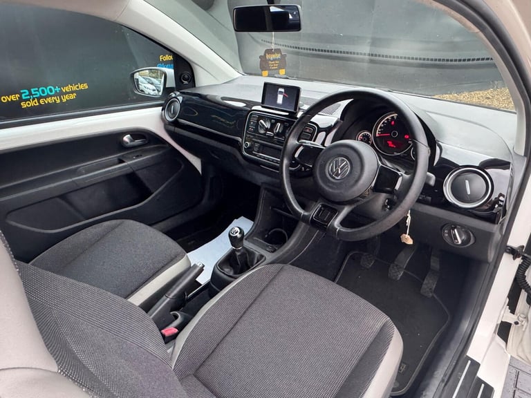  Volkswagen up! 1.0 High up! Euro 5 3dr Petrol Manual