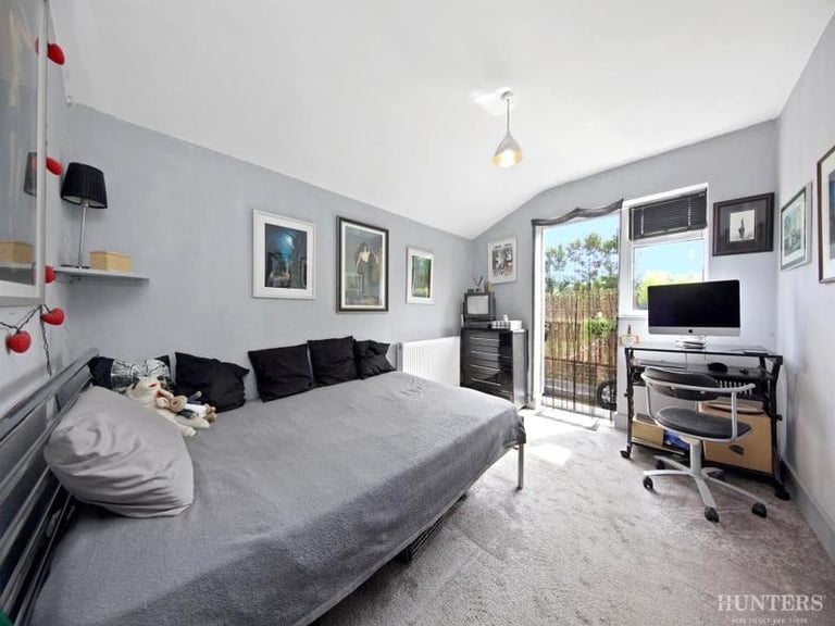 🏠 Cozy room in Poplar for £800 all bills included!