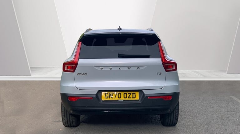 2020 Volvo XC40 R-Design, T3 automatic Estate Petrol Automatic