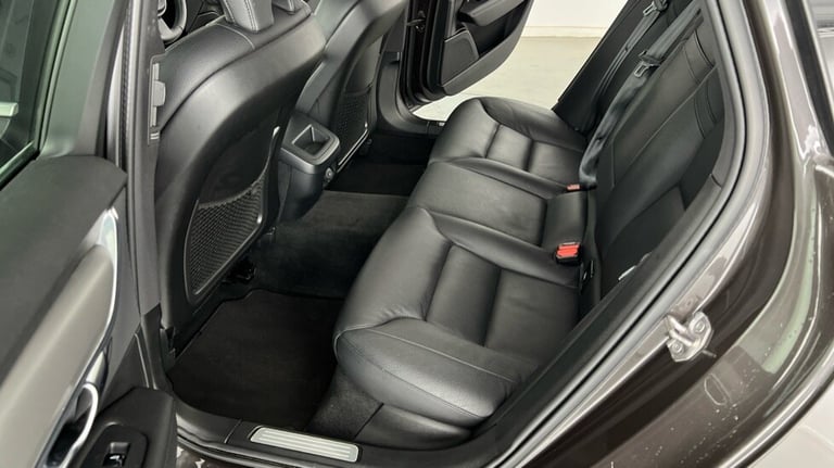 2021 Volvo V90 Momentum, B4 mild hybrid Estate Petrol Automatic