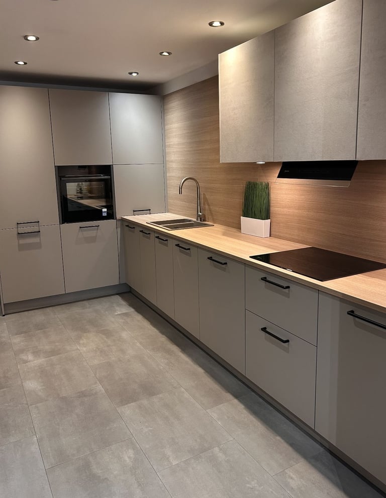 60% OFF-Lava Manhattan Ex-display Kitchen for sale + Neff Appliances, Laminate Worktop & Splashback