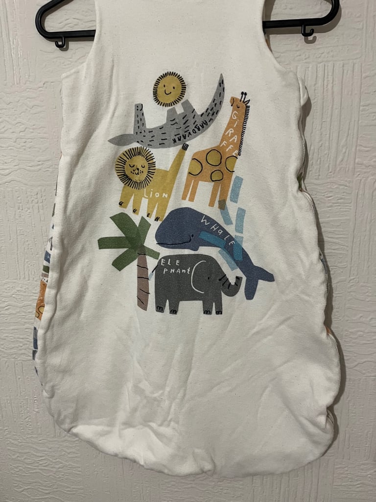 Dinosaur sleeping bag (6-12m 1.5tog)