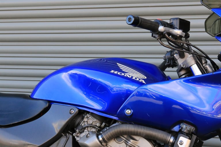 Honda HORNET CB600F 2001