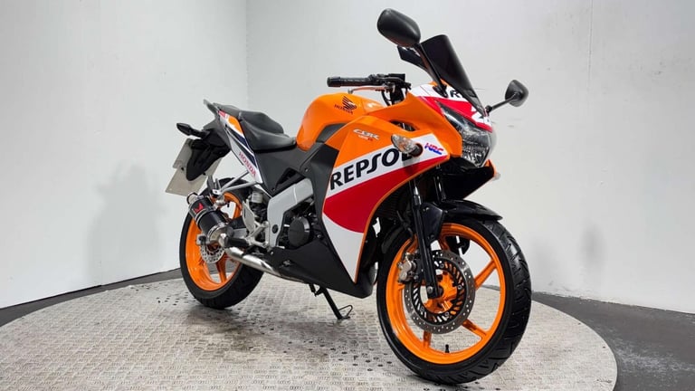 Honda CBR REPSOL 2017 7K SERVICED WARRANTY MOT 125CC SPORT BIKE