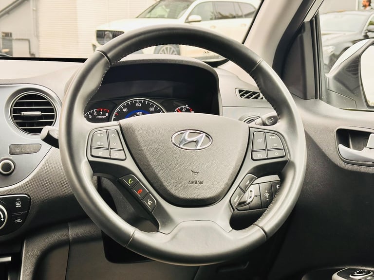 2019 Hyundai i10 1.0 Premium Euro 6 5dr HATCHBACK Petrol Manual