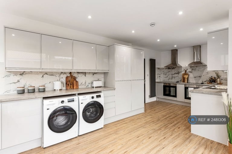 1 bedroom in Valley Road, Ipswich, IP1 (#2481306)