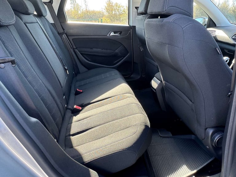 2016 Peugeot 308 1.6 308 Allure SW HDi Blue S/S 5dr Estate Diesel Manual