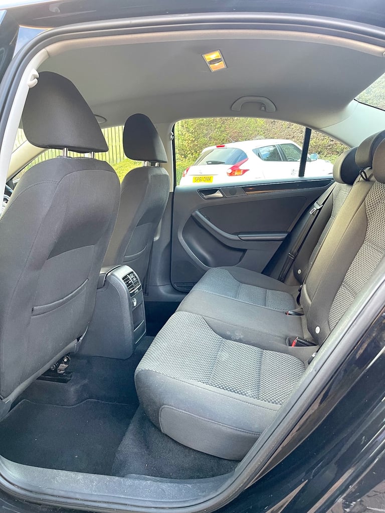 AUTOMATIC! 2013 VOLKSWAGEN JETTA 1.6 TDI SE BLUEMOTION TECH AUTO DSG MK6 SALOON BLACK