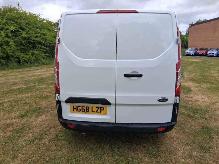 2018 Ford Transit Custom 2.0 TDCi 105ps Low Roof Van PANEL VAN Diesel Manual