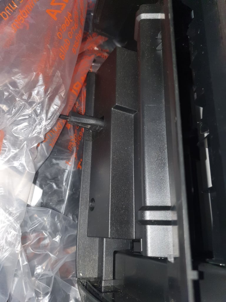 HP Office Inkjet 3835 - Scan , Print , Copy etc But No Idea How it works, Clean With Lead. 