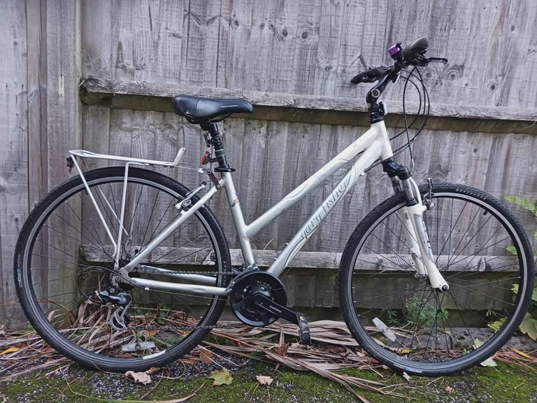 Gary Fisher Tiburon: Ladies Lightweight Hybrid Bike