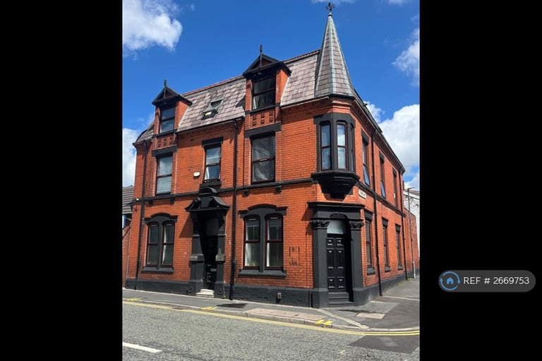 1 bedroom in St Helens Town Centre, St. Helens, WA10 (#2669753)