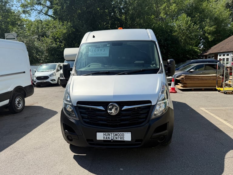 2020 VAUXHALL MOVANO 2.3L DIESEL SILVER MANUAL 9 SEATER CREW COMBI VAN - 97K