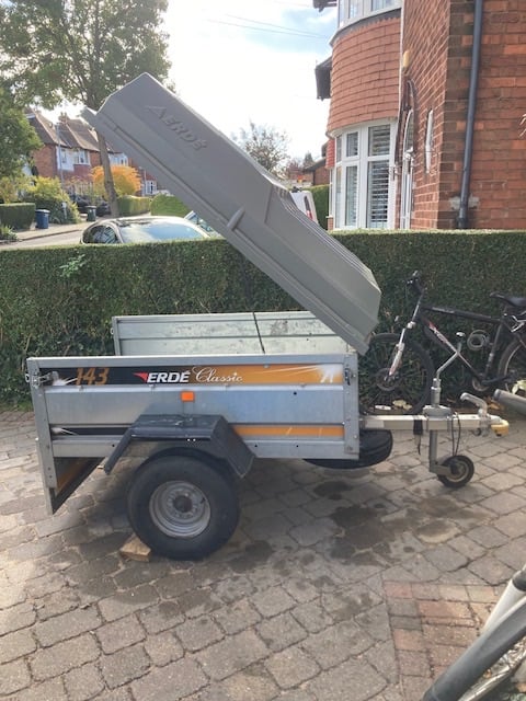 Erde 143 Hardtop car trailer