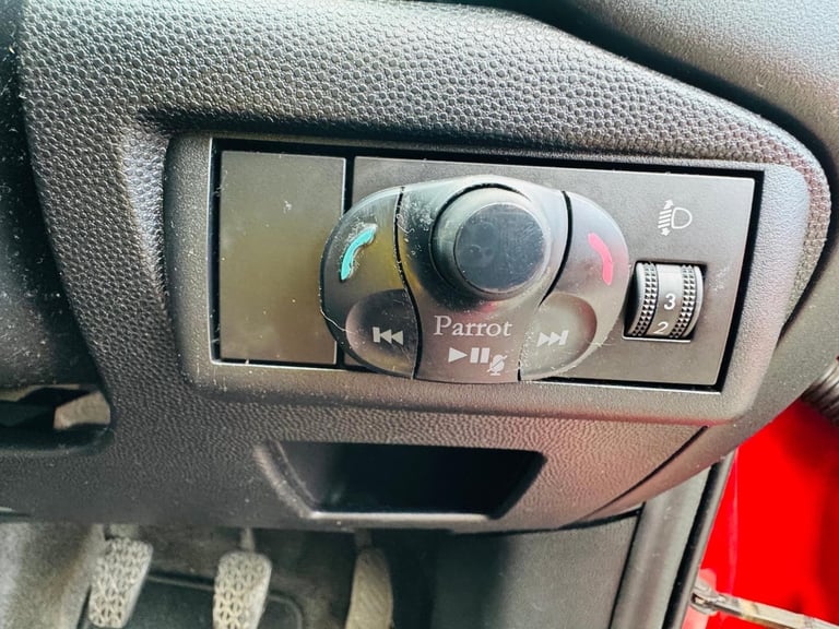 2011 Mazda Mazda2 1.3 Black 5dr HATCHBACK Petrol Manual