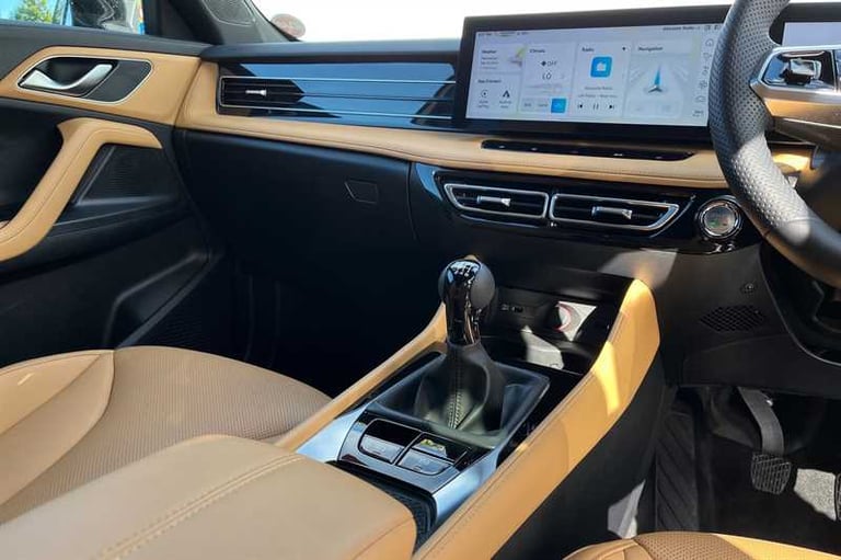 2024 MG MG HS 1.5 T-GDI Trophy 5dr ESTATE PETROL Manual