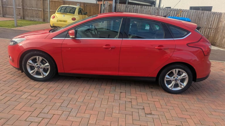 Ford, FOCUS, Hatchback, 2012, Manual, 998 (cc), 5 doors