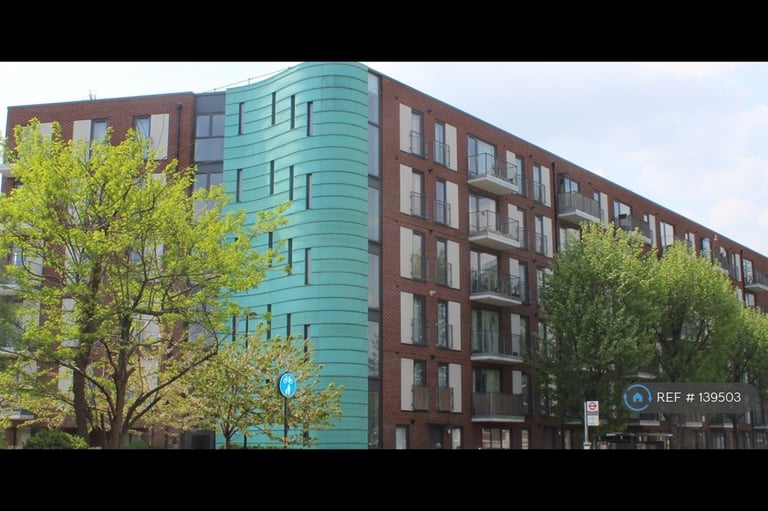 image for 2 bedroom flat in Evelyn Street, London, SE8 (2 bed) (#139503)